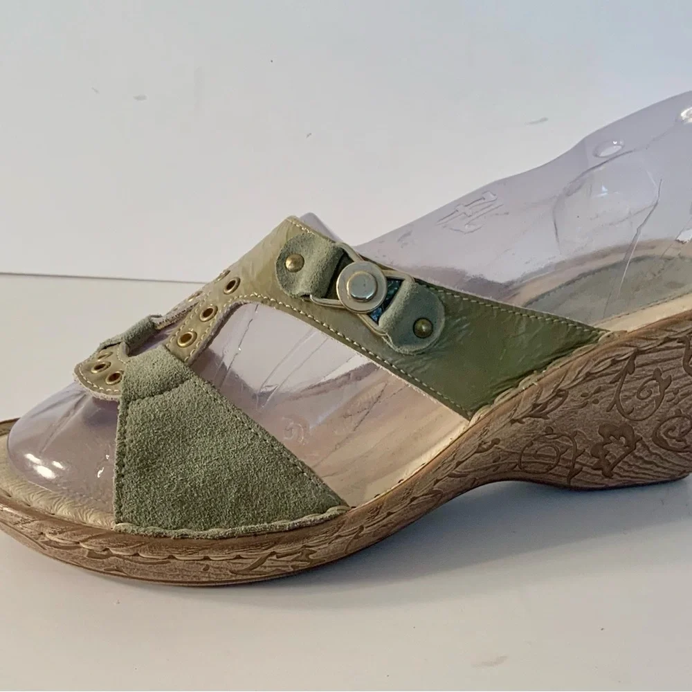 Look new…SPRING STEP… Leather Sandals